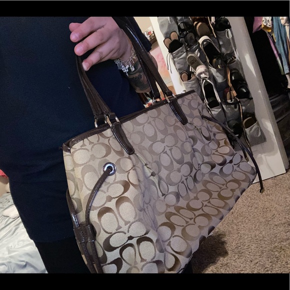 Signature Stripe Coach Handbag + Dust Bag - Picture 2 of 9